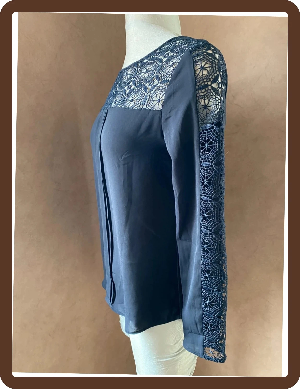 Marine blouse met borduurwerk Zara Trafaluc T34 – Elegant & als nieuw! – photo 3